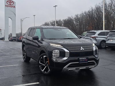 2024 Mitsubishi Outlander SE