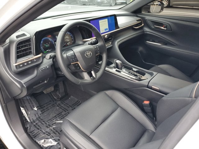 2025 Toyota Crown Signia XLE