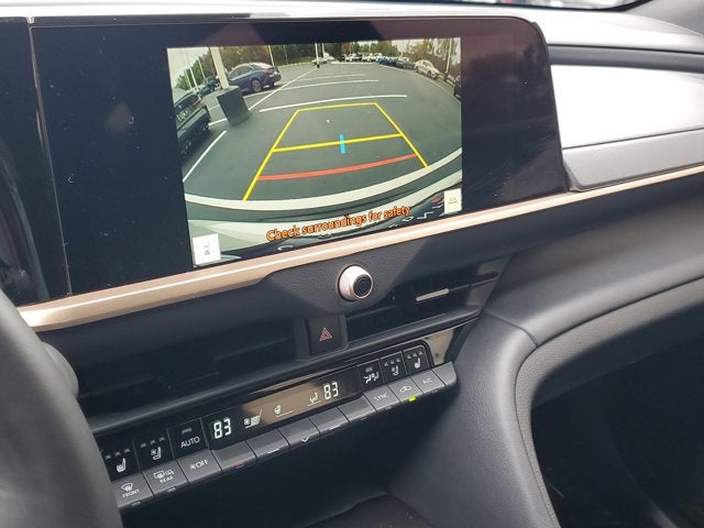 2025 Toyota Crown Signia XLE