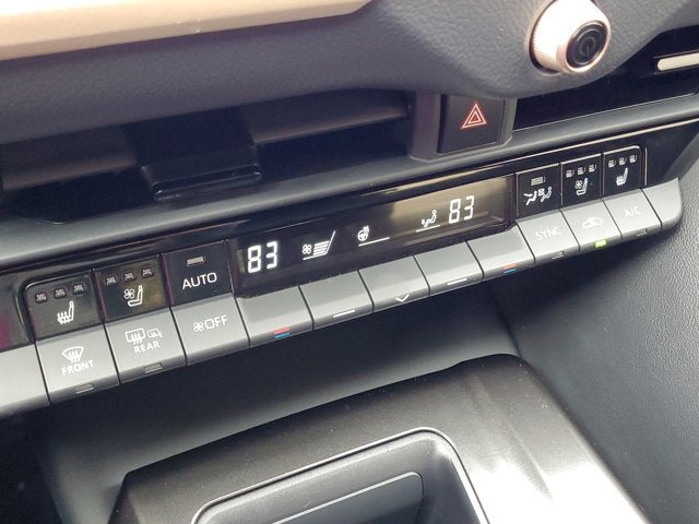 2025 Toyota Crown Signia XLE