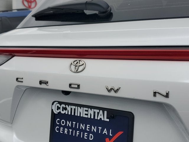 2025 Toyota Crown Signia XLE