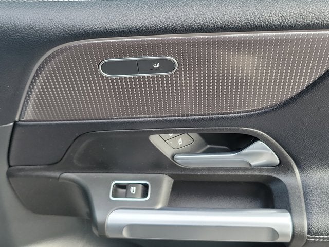 2022 Mercedes-Benz GLB GLB 250